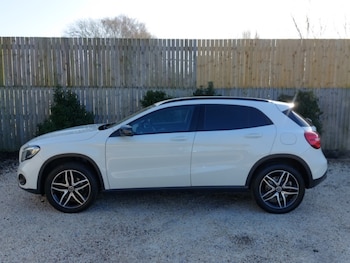 Used Mercedes-Benz GLA 2019 for sale - 77731607: Photo
