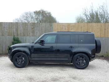 Used Land Rover Defender 2024 for sale - 78253538: Photo