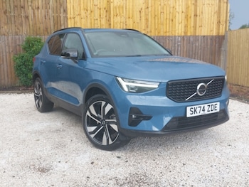 Volvo - XC40