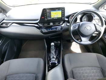 Used Toyota C-HR 2020 for sale - 78783438: Photo