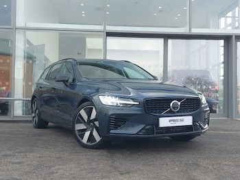 Used Volvo V60 2024 for sale - 75775522: Photo