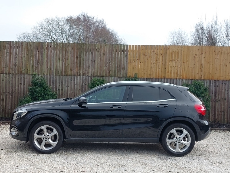 Used Mercedes-Benz GLA 2017 for sale - 76860450: Photo 4