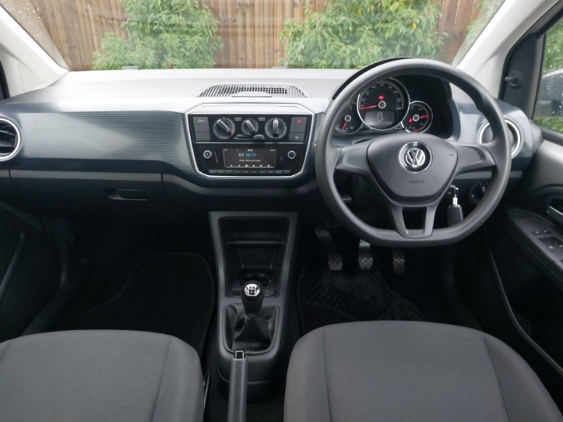 Used Volkswagen up! 2019 for sale - 76465342: Photo 2