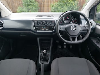 Used Volkswagen up! 2019 for sale - 76465342: Photo