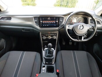 Used Volkswagen T-Roc 2019 for sale - 77357991: Photo