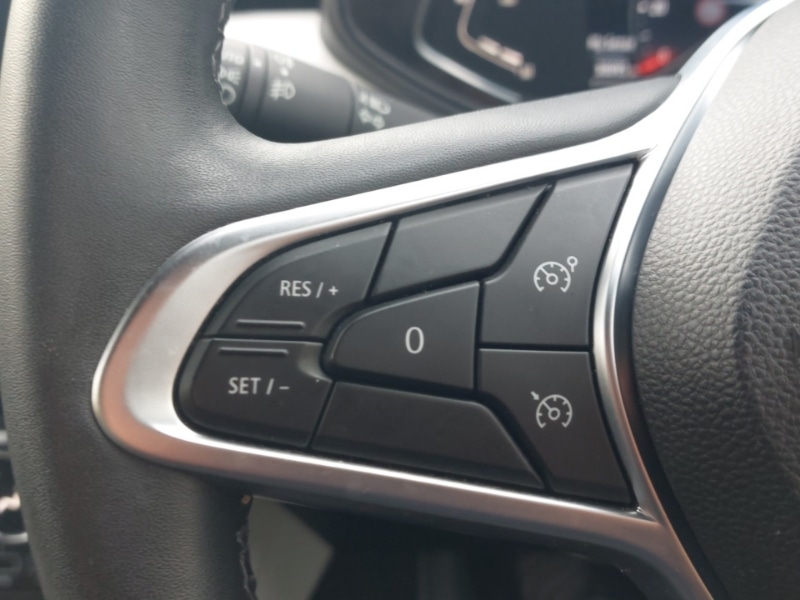 Used Renault Clio 2022 for sale - 76567170: Photo 18