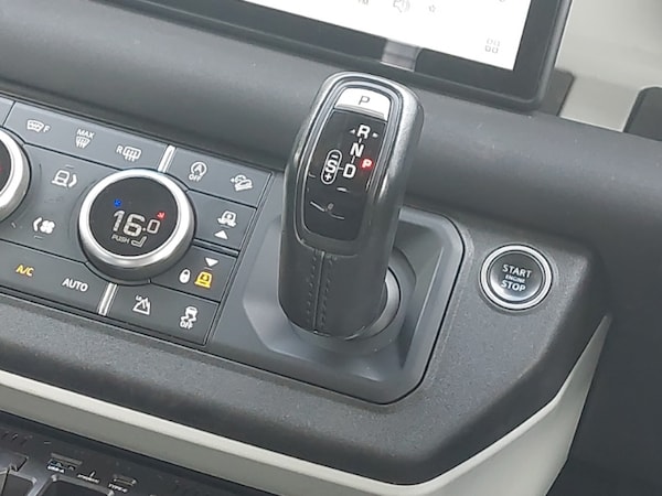 Used Land Rover Defender 2021 for sale - 75386489: Photo 11