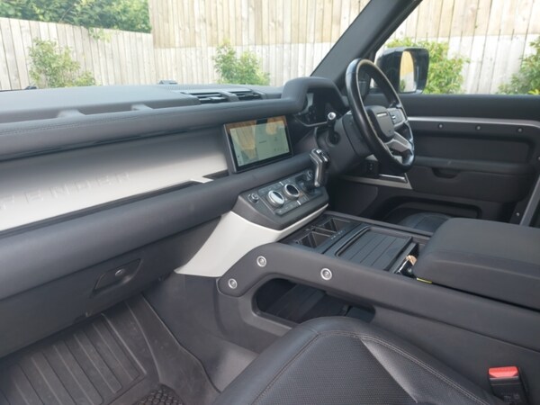Used Land Rover Defender 2021 for sale - 75386489: Photo 5