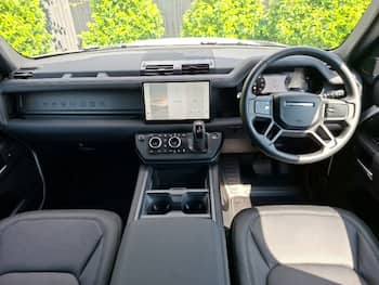 Used Land Rover Defender 2024 for sale - 79803988: Photo