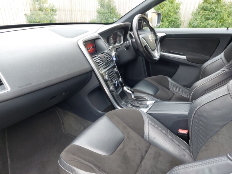 Used Volvo XC60 2017 for sale - 76925296: Photo 5