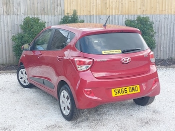 Used Hyundai i10 2016 for sale - 76225904: Photo 3