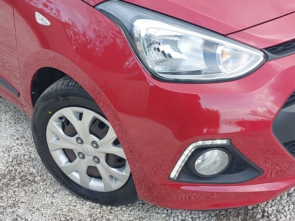 Used Hyundai i10 2016 for sale - 76225904: Photo 9