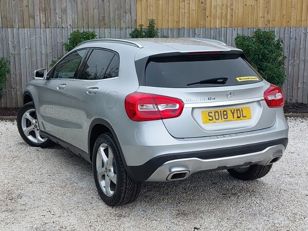 Used Mercedes-Benz GLA 2018 for sale - 76249856: Photo 3
