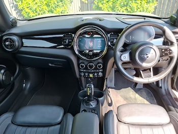 Used MINI Hatch 2022 for sale - 79243387: Photo