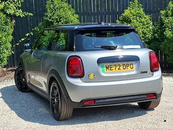 Used MINI Hatch 2022 for sale - 79243387: Photo