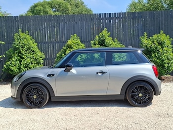 Used MINI Hatch 2022 for sale - 79243387: Photo