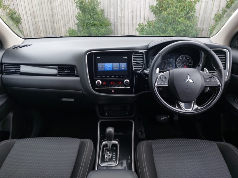 Used Mitsubishi Outlander 2019 for sale - 76375390: Photo 2