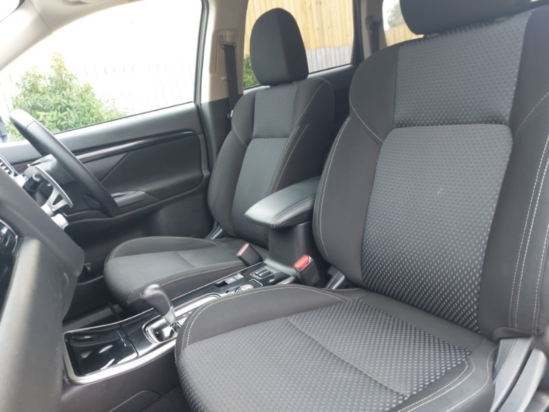 Used Mitsubishi Outlander 2019 for sale - 76375390: Photo 5