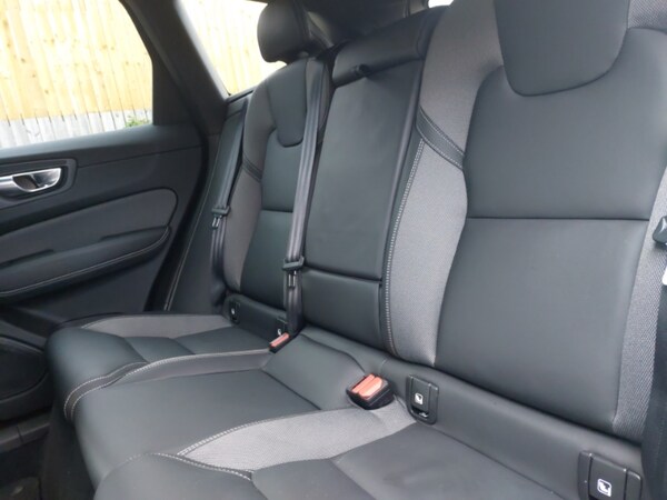 Used Volvo XC60 2024 for sale - 76268987: Photo 6