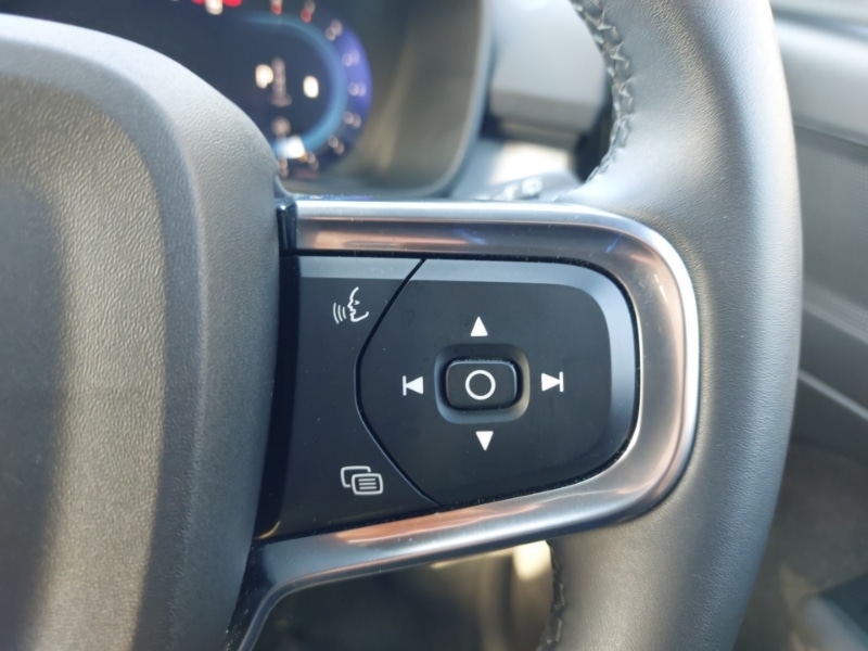 Used Volvo XC40 2023 for sale - 77771767: Photo 13