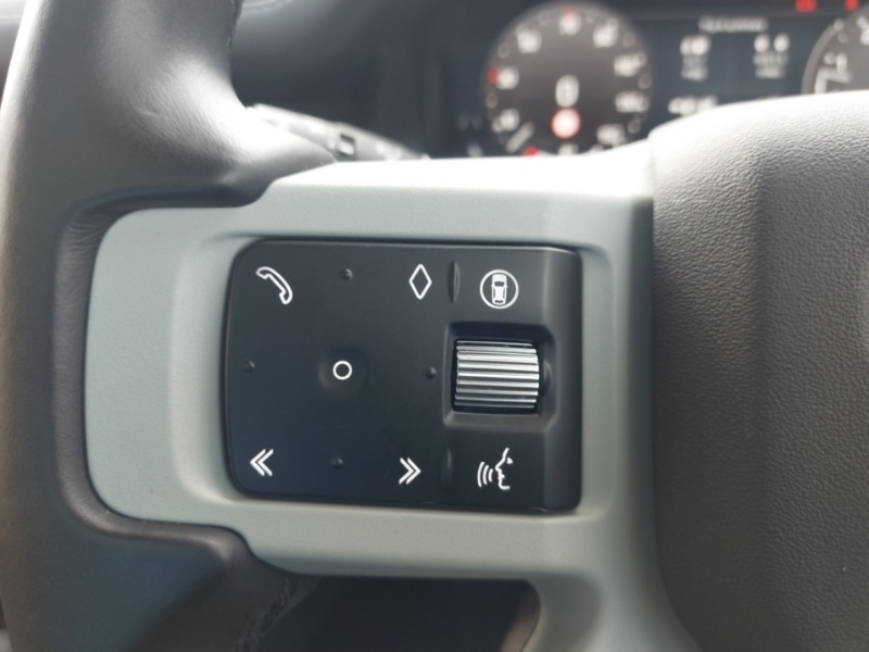 Used Land Rover Defender 2024 for sale - 78178968: Photo 16
