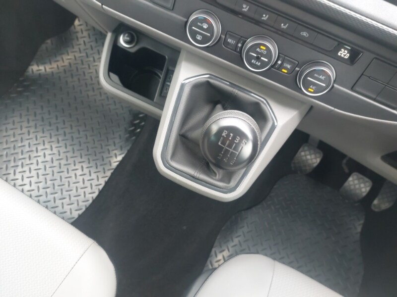 Used Volkswagen Transporter Shuttle 2024 for sale - 78113988: Photo 11