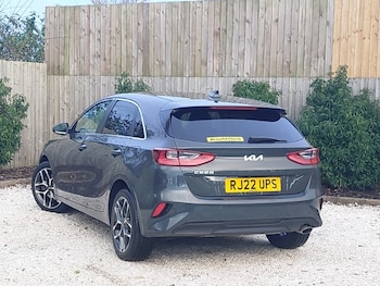 Used Kia Ceed 2022 for sale - 76537202: Photo