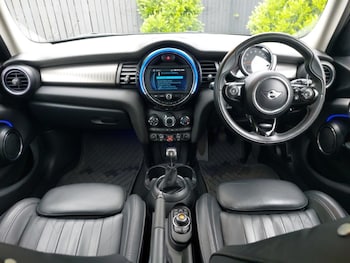 Used MINI Cooper 2019 for sale - 78572472: Photo