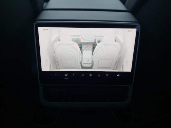 Used Tesla Model 3 2024 for sale - 76134740: Photo 11