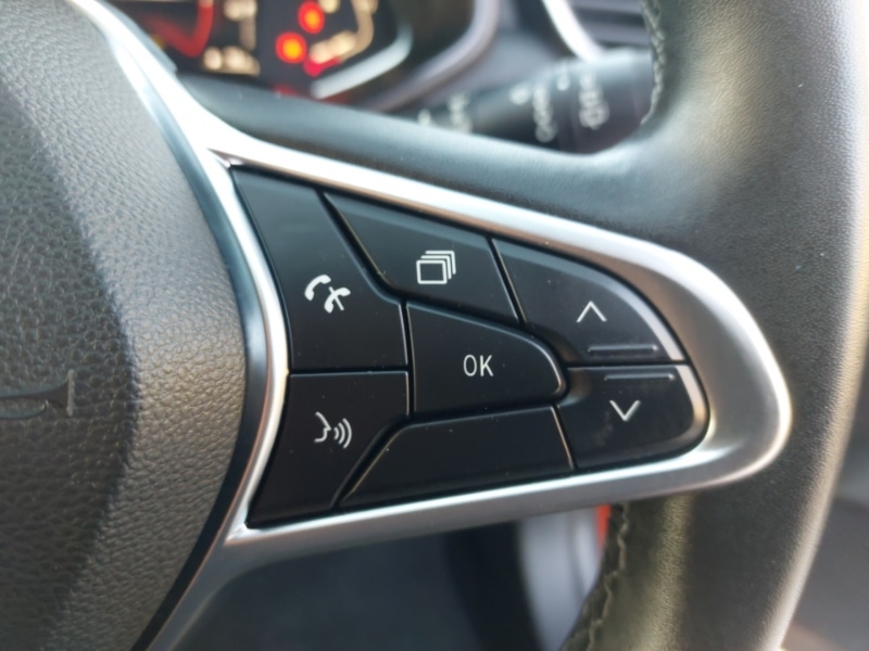 Used Renault Clio 2022 for sale - 76639528: Photo 14