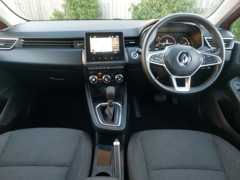 Used Renault Clio 2022 for sale - 76639528: Photo 2