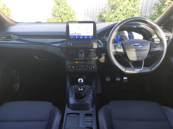 Used Ford Focus 2020 for sale - 76233837: Photo 2