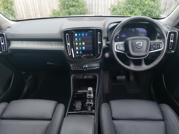 Used Volvo XC40 2024 for sale - 75684226: Photo 2