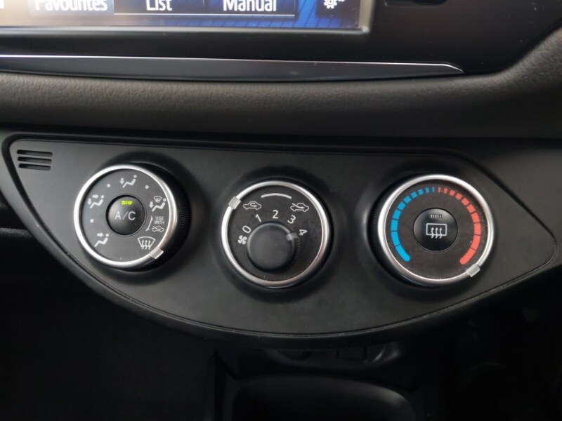 Used Toyota Yaris 2019 for sale - 77299998: Photo 18