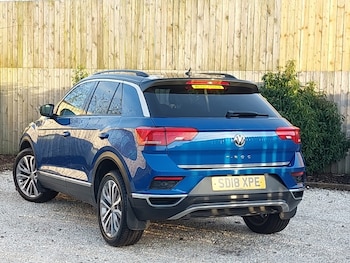 Used Volkswagen T-Roc 2018 for sale - 77130032: Photo