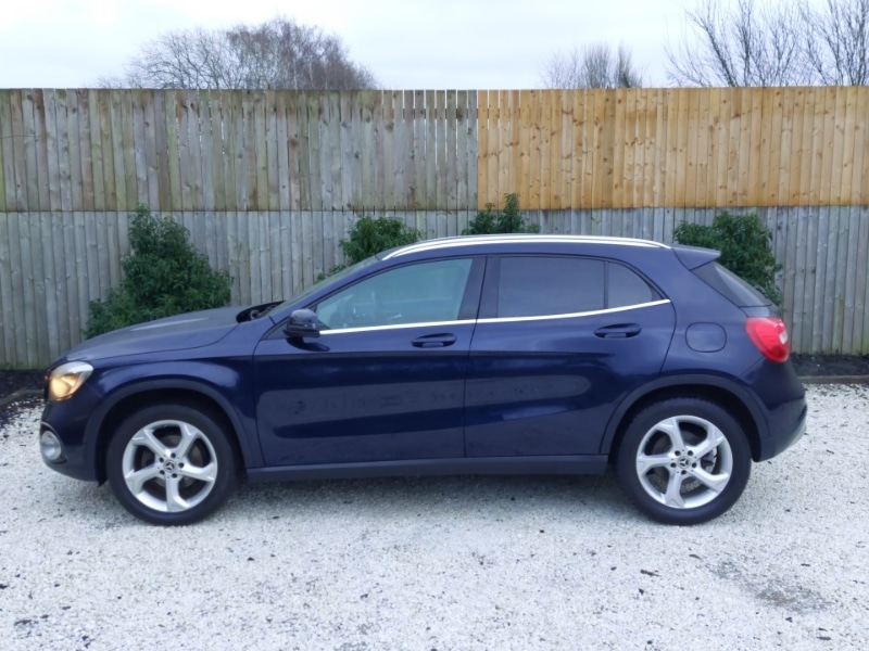 Used Mercedes-Benz GLA 2018 for sale - 77265410: Photo 4