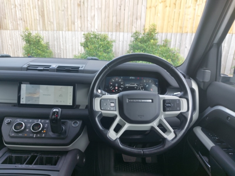 Used Land Rover Defender 2021 for sale - 76502428: Photo 7