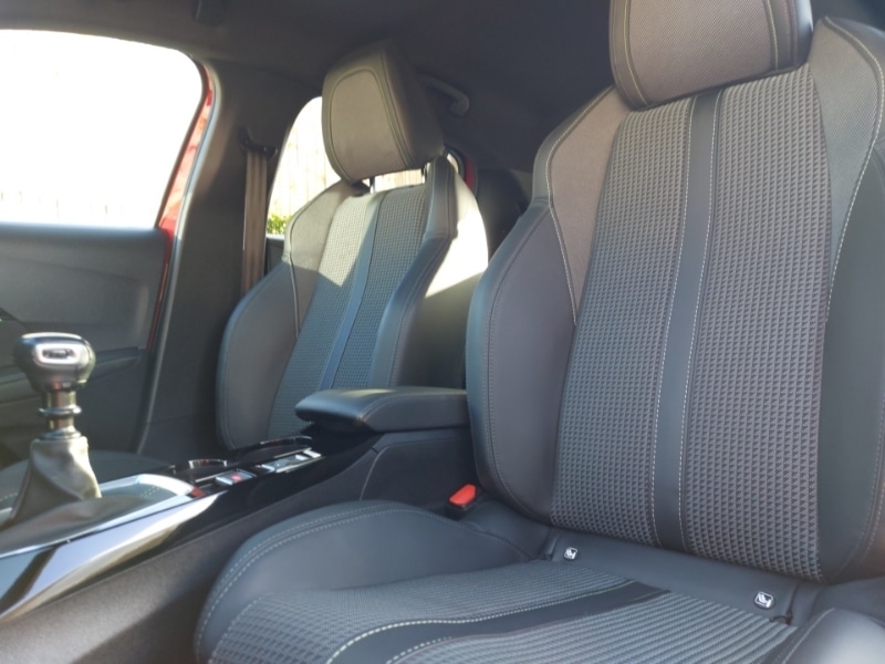 Used Peugeot 208 2022 for sale - 76393227: Photo 5