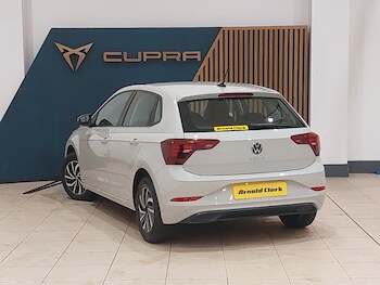 Used Volkswagen Polo 2023 for sale - 77761105: Photo