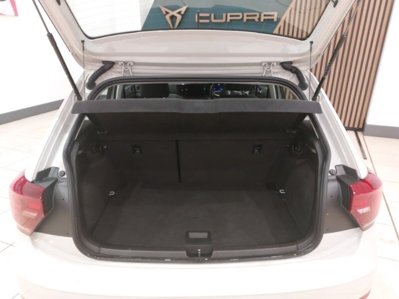 Used Volkswagen Polo 2023 for sale - 77761105: Photo 8