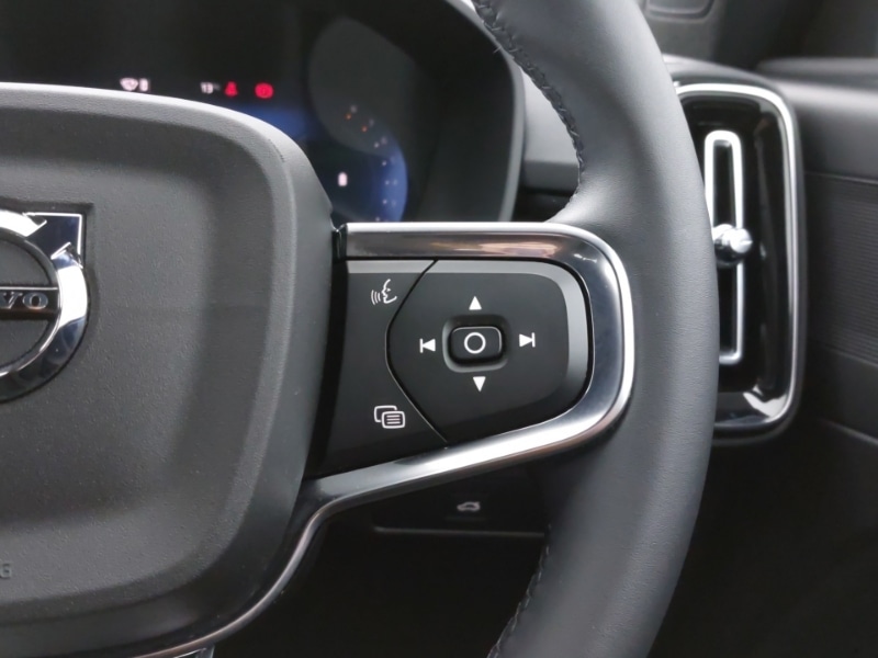 Used Volvo XC40 2025 for sale - 77189661: Photo 18