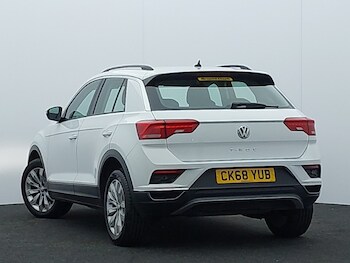 Used Volkswagen T-Roc 2018 for sale - 78317660: Photo