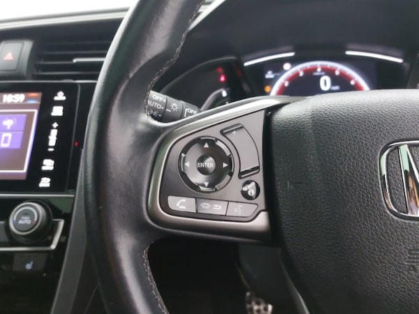 Used Honda Civic 2019 for sale - 76321330: Photo 17