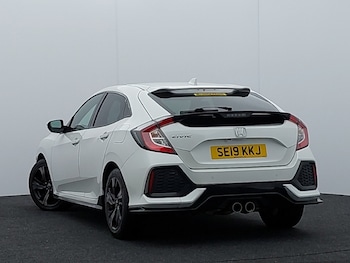 Used Honda Civic 2019 for sale - 76321330: Photo 3