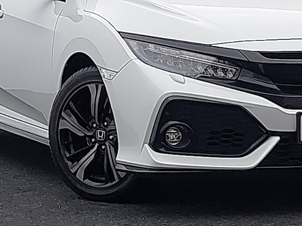 Used Honda Civic 2019 for sale - 76321330: Photo 9