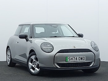 2024 - 135kW E Classic 41kWh 3dr Auto