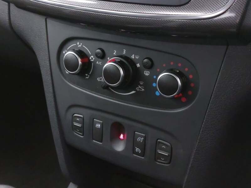 Used Dacia Sandero Stepway 2019 for sale - 77717073: Photo 14