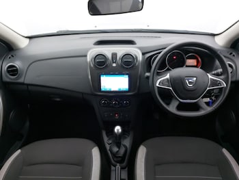 Used Dacia Sandero Stepway 2019 for sale - 77717073: Photo