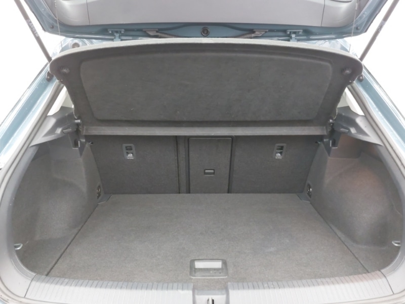 Used Volkswagen T-Roc 2022 for sale - 77214070: Photo 8