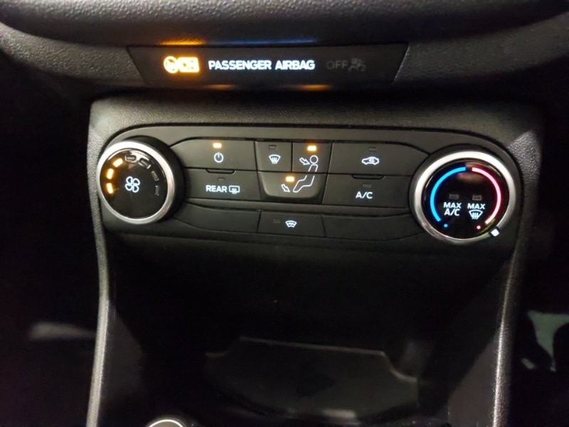 Used Ford Fiesta 2017 for sale - 76437717: Photo 17